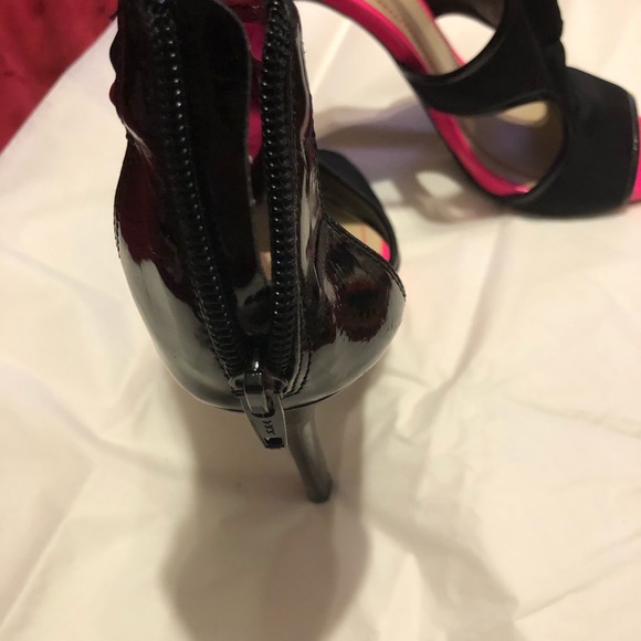 BCBG heels - Picture 3 of 5